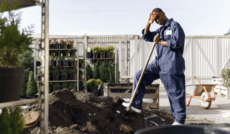 Construction worker-pexels-gustavo-fring