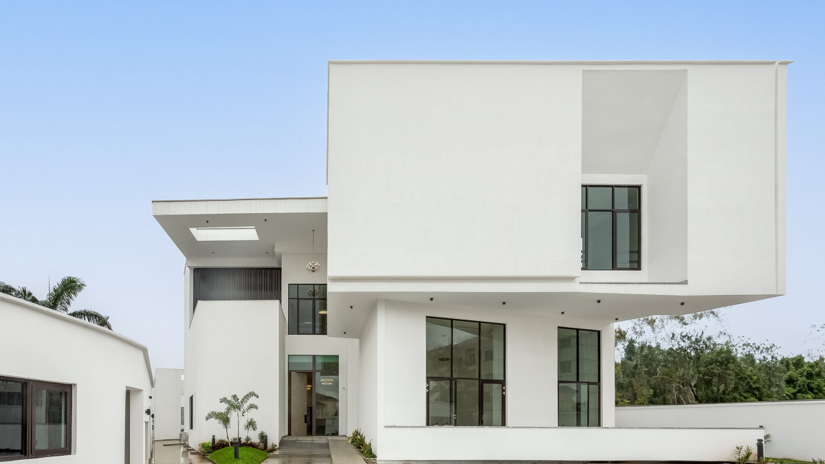 Delivering innovative solutions with a global team of experts.